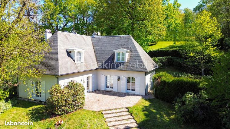 Maison 7 pièces 175 m²