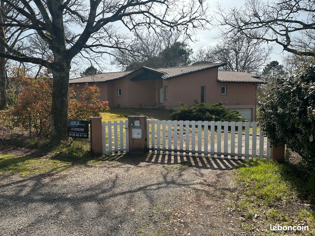 Maison de plain pied 3 ch et 1 bureau garage jardin - Pissos 40410 (image principale 0)