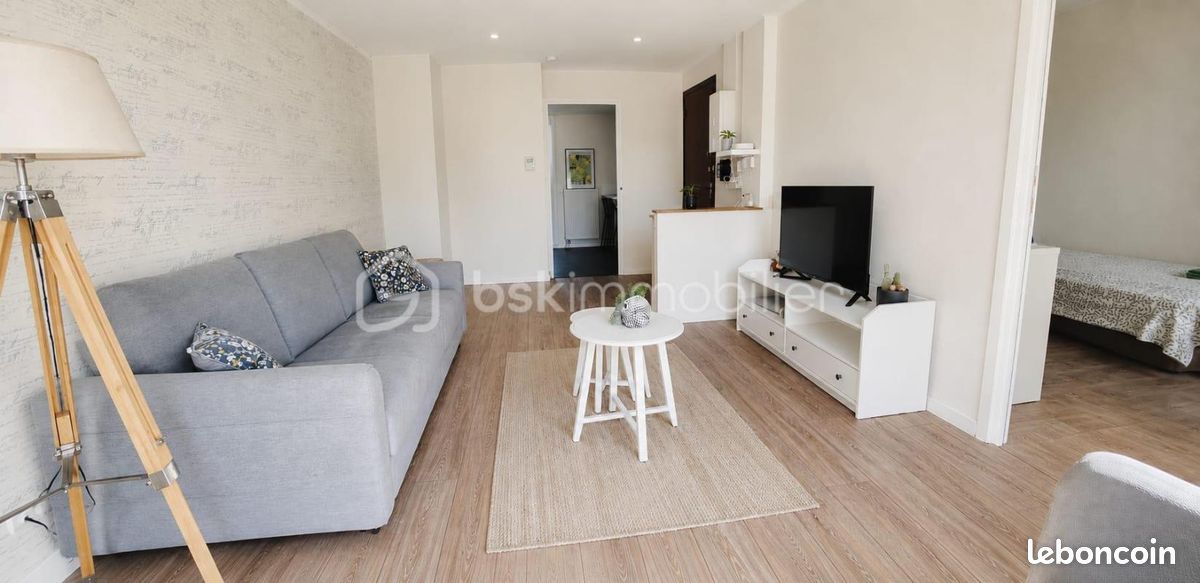Appartement 5 pièces 75 m² · à Saint-Martin-d'Hères · 75 m² · 430 €