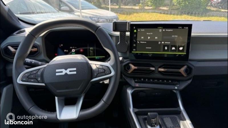 Dacia Bigster 1.8 hybrid 155ch Extreme (image 8)