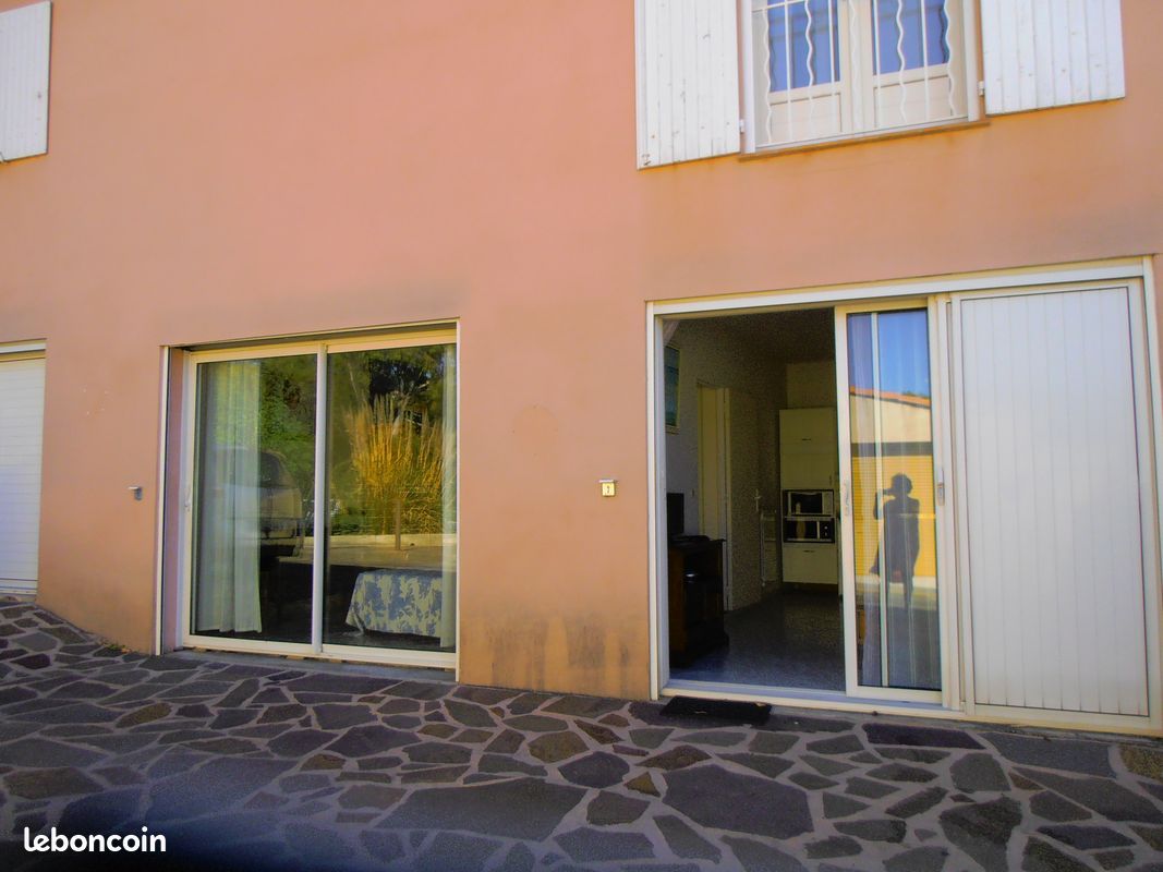 Appartement 1 pièce 18 m² · à Cassis · 18 m² · 500 €