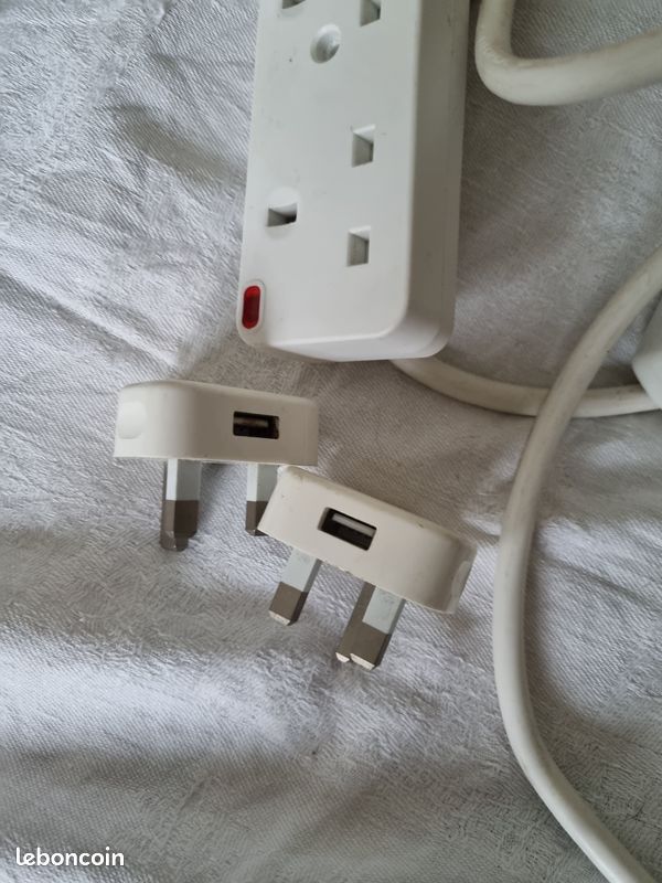 Lot multiprises et prises UK (image 3)