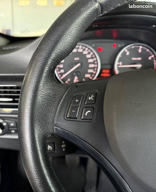 BMW Série 3 Coupé 320d 177ch Luxe BVM6 (E92) (image 20)