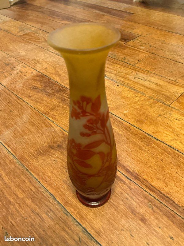 Vase Art nouveau signé Émile Gallé – décor floral dégagé à l’acide – 20 cm (image 4)