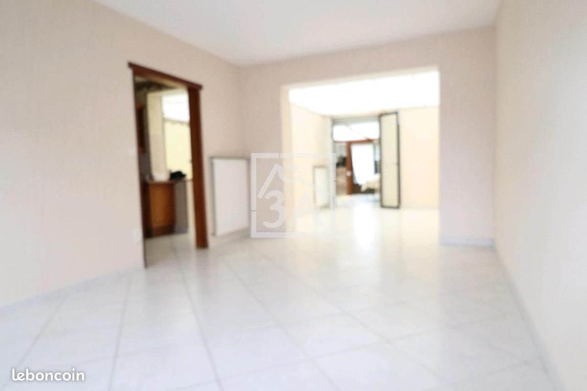 Maison 6 pièces 131 m² · à Armentières · 131 m² · 216 000 €