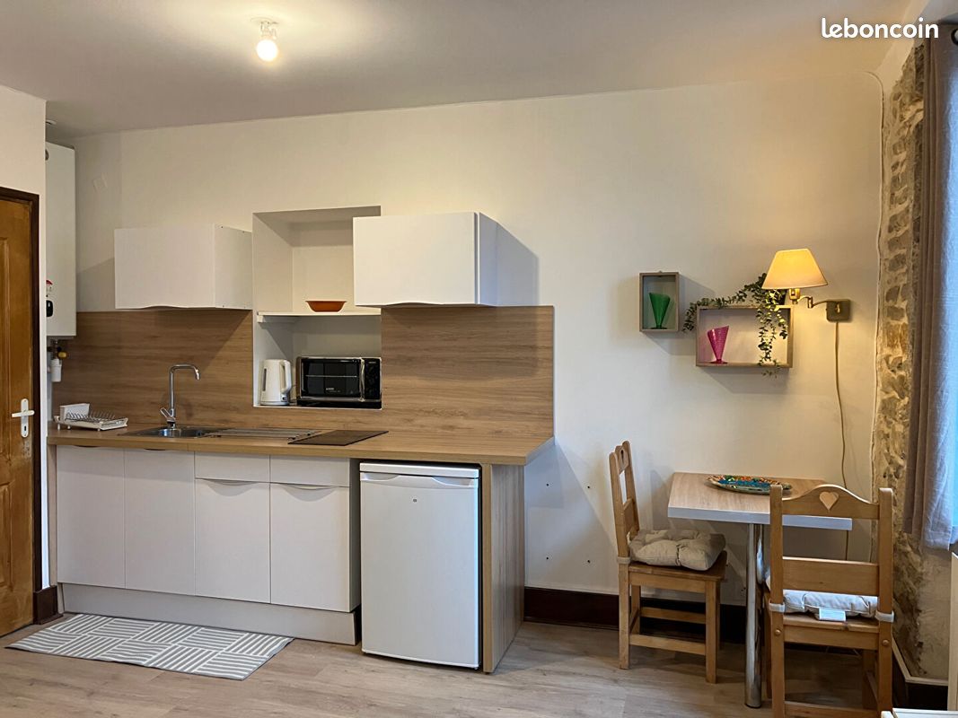 Appartement 1 pièce 24 m² · à Bourg-en-Bresse · 24 m² · 465 €