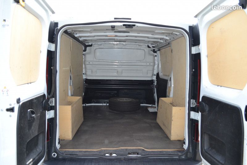 Renault TRAFIC III FG L1H1 2T8 2.0 BLUE DCI 130CH GRAND CONFORT E6E (image 7)