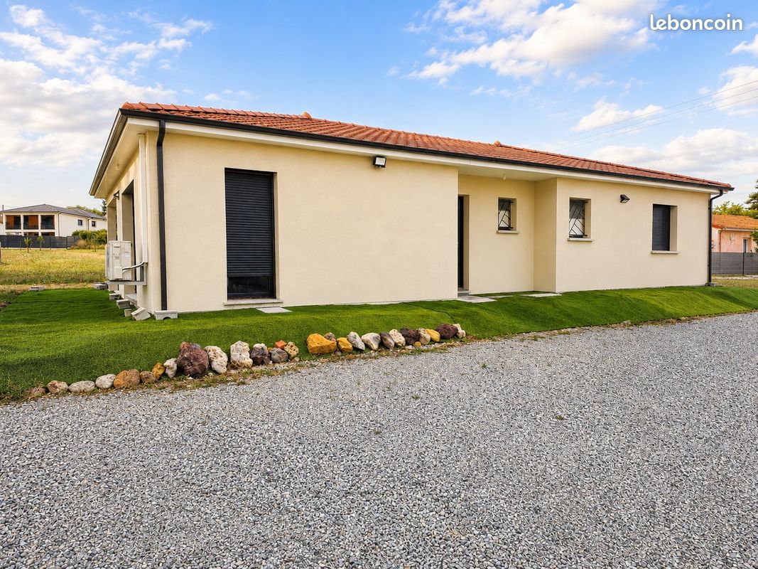 Maison 4 pièces 117 m² · à Saint-Rémy-en-Rollat · 117 m² · 299 000 €
