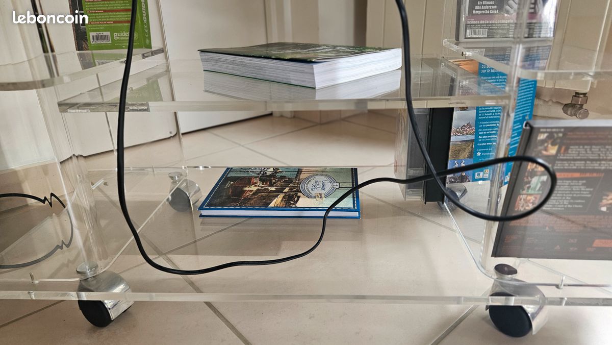 Table roulante TV altuglas Roche Bobois (image 5)