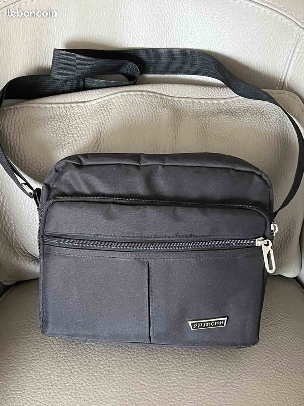 Sac fourre-tout imperméable (image 1)