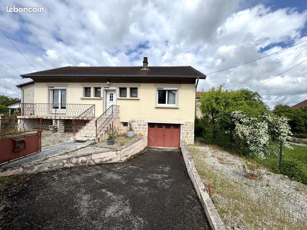Maison 4 pièces 96 m² · à Foucherans · 96 m² · 100 000 €