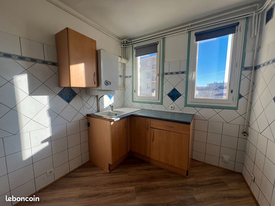 Appartement 2 pièces 50 m² · à Roanne · 50 m² · 435 €/mois
