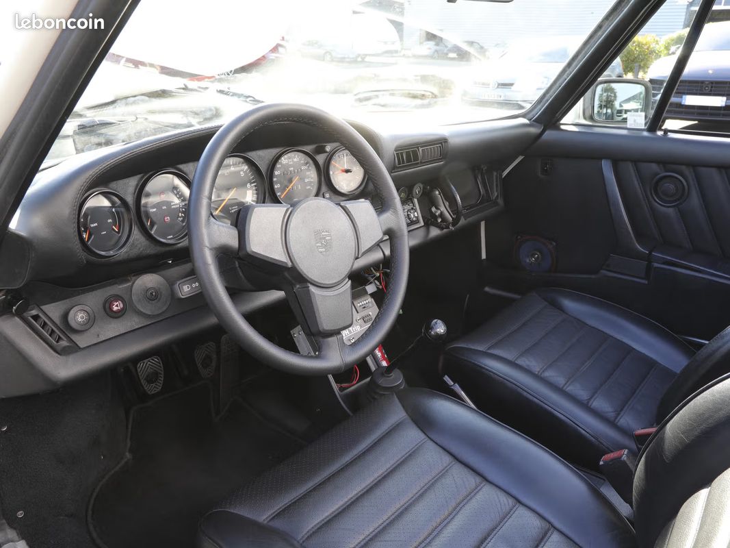 911 Carrera 3.2 Convertible (image 3)