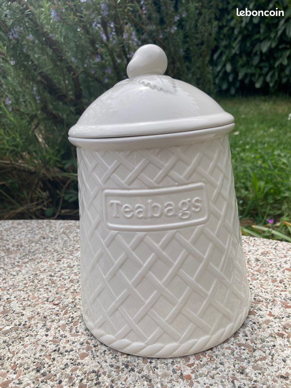 Pot à thé hermétique Villeroy & Boch – Vitroporcelaine crème écru – vintage (image 1)