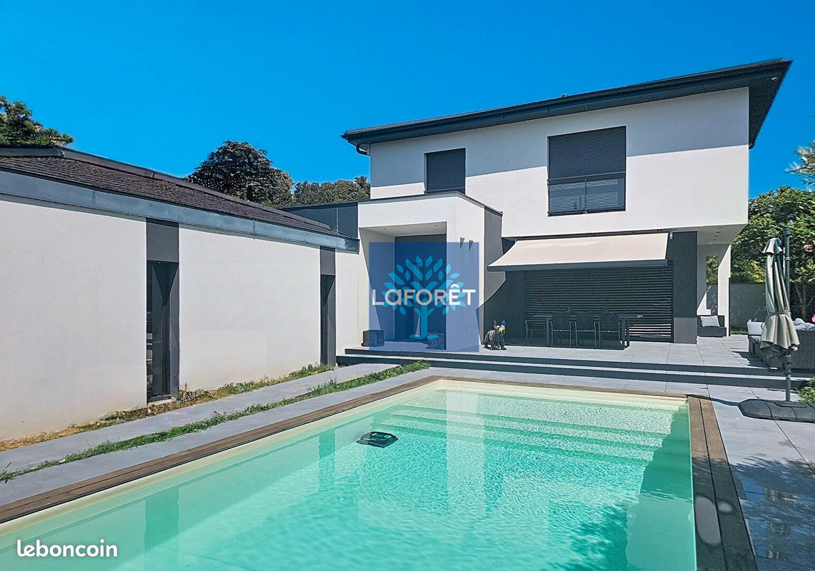 Maison 6 pièces 200 m² · à Vernaison · 200 m² · 1 230 000 €
