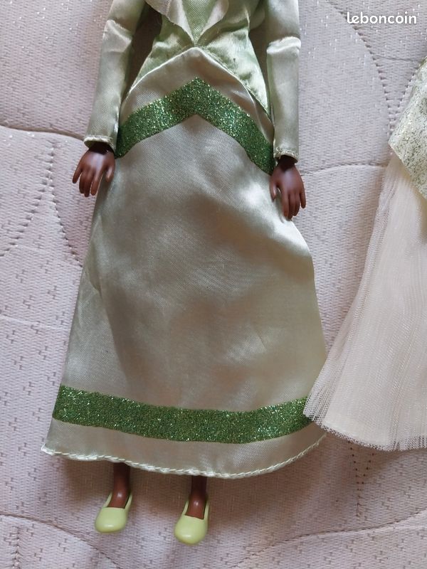 Poupée Tiana Robe Verte Restaurant de Tiana Playset Coffret Disney (image 3)