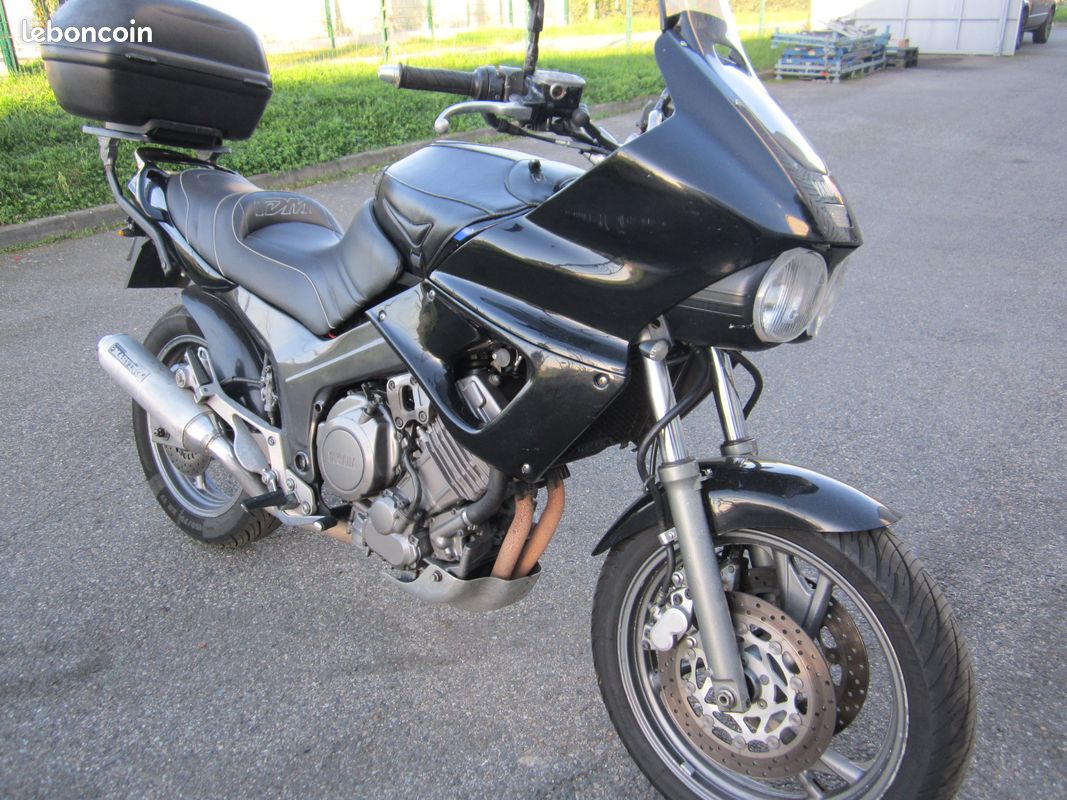 Flanc Gauche (carénage) Pour Yamaha TDM 850 3VD - Années 1991 à 1995 - Référence 3VD-2835U-00-P5 - Occasion