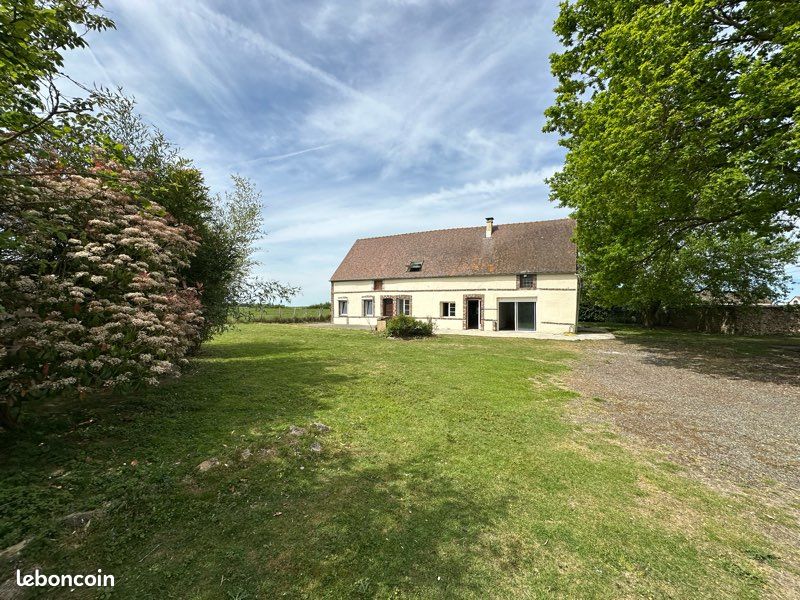Maison 7 pièces 189 m² · à Maillebois · 189 m² · 180 000 €