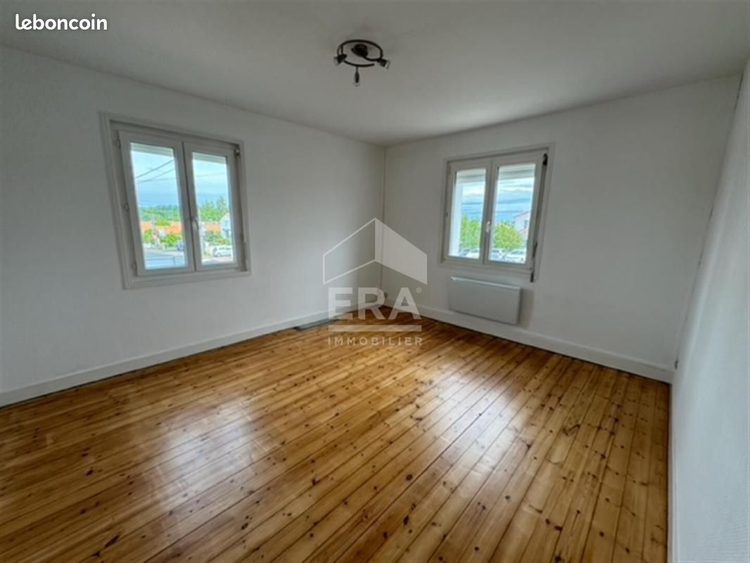 Appartement 4 pièces 90 m² · à Royan · 90 m² · 715 €