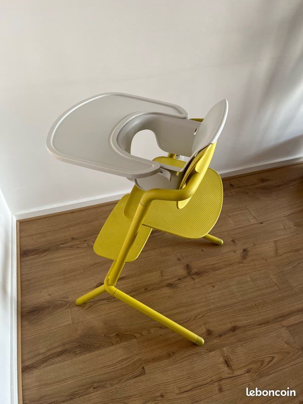 Chaise haute Cybex avec accessoires (image 4)