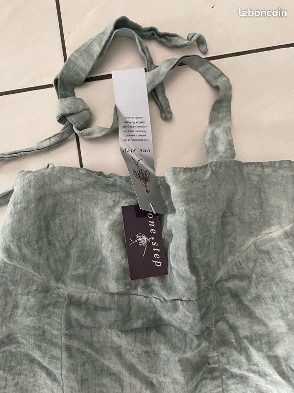 Jolie Robe One Step Taille 40 - Évasée Et Colorée, Longueur Genou - Parfait état