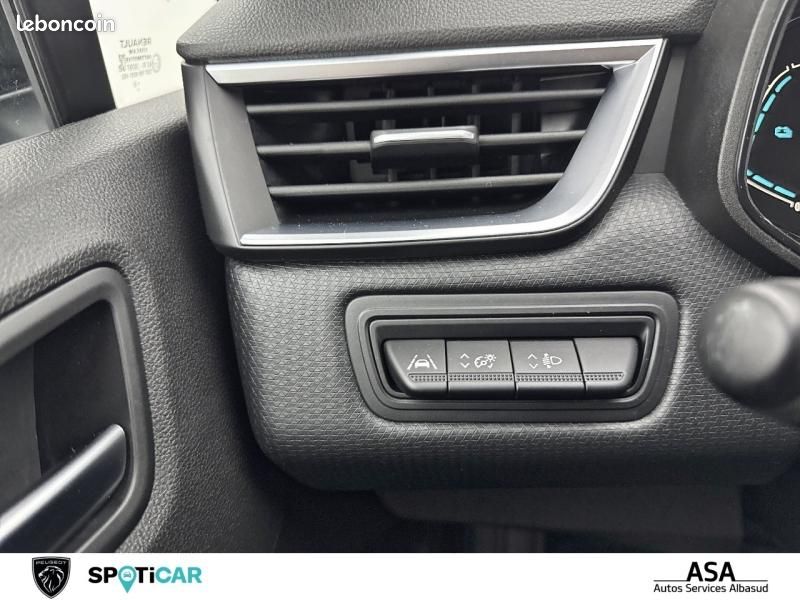 Renault Clio Réversible 1.6 E-Tech 145ch full hybrid Evolution (image 35)