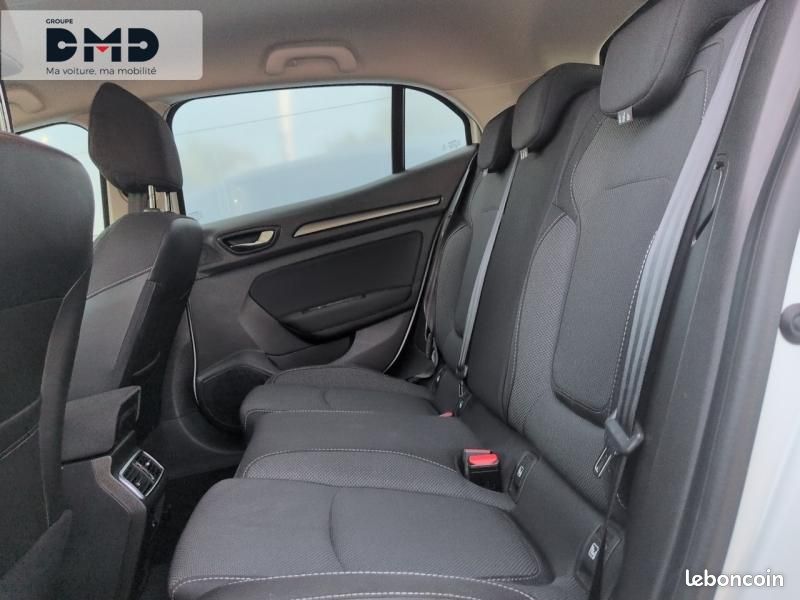 Renault Megane 1.3 TCe 140ch Evolution (image 10)