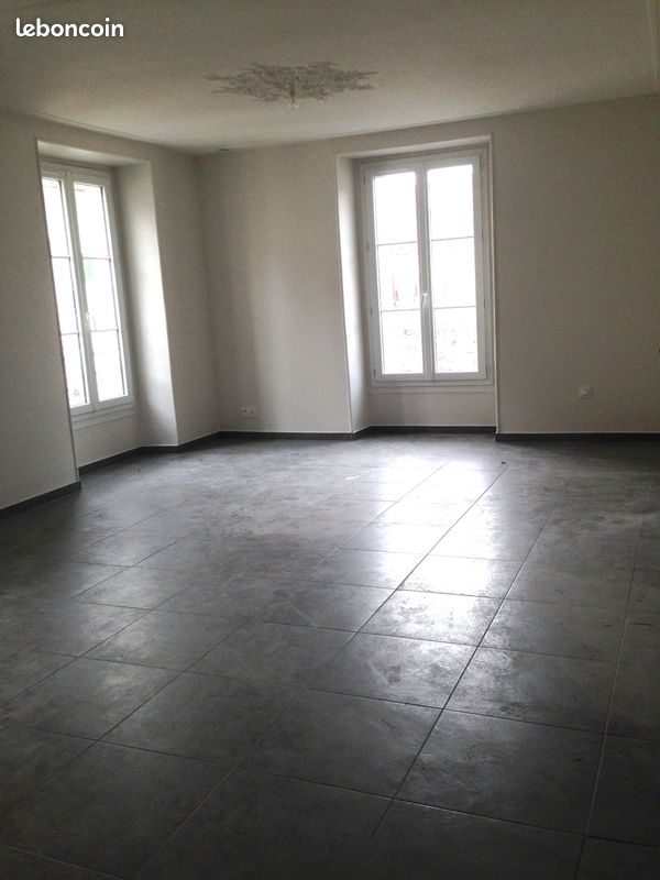 Appartement 2 pièces 47 m² · à La Ferté-Alais · 47 m² · 810 €