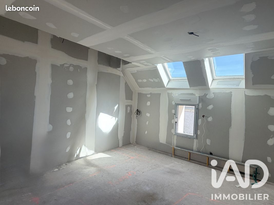 Appartement 2 pièces 37 m² · à Saint-Hilaire-Saint-Mesmin · 37 m² · 118 000 €