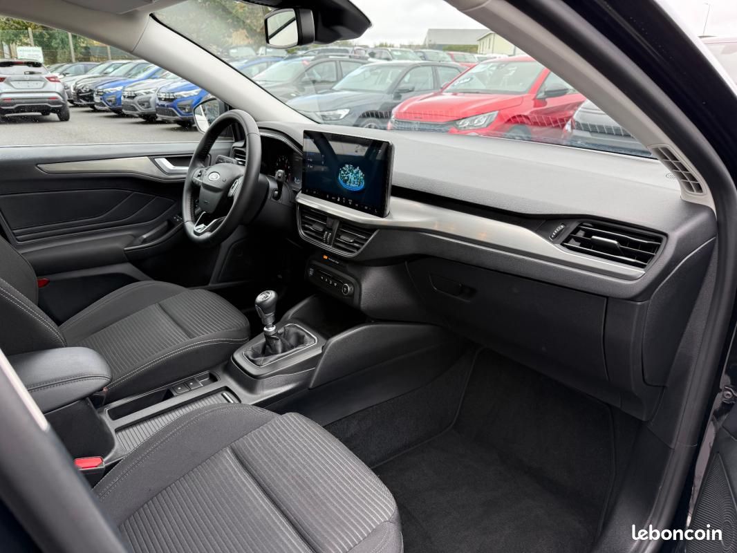 Ford Focus SW 1.0 EcoBoost 125 S&S mHEV Titanium X Business (image 24)