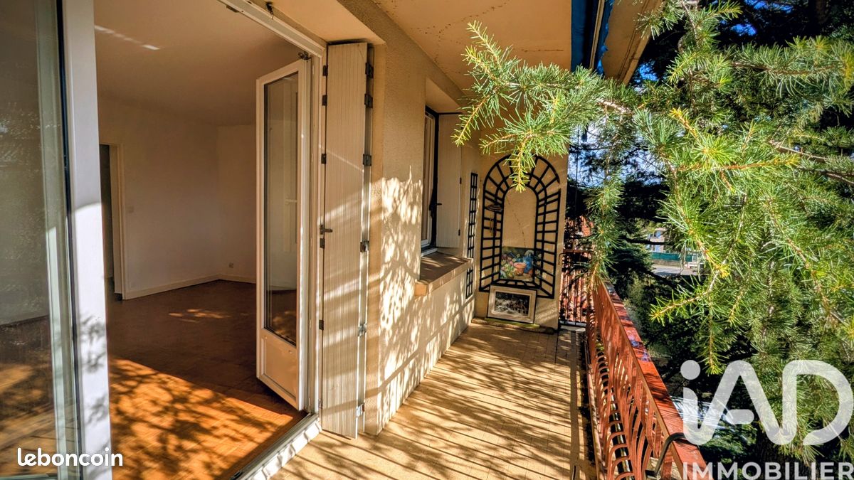 Appartement 3 pièces 77 m² · à Montélimar · 77 m² · 99 000 €