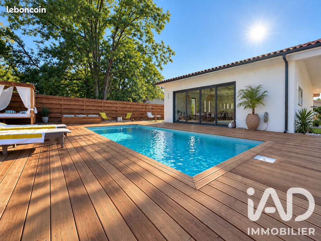 Maison 5 pièces 116 m² · à Salles · 116 m² · 489 000 €