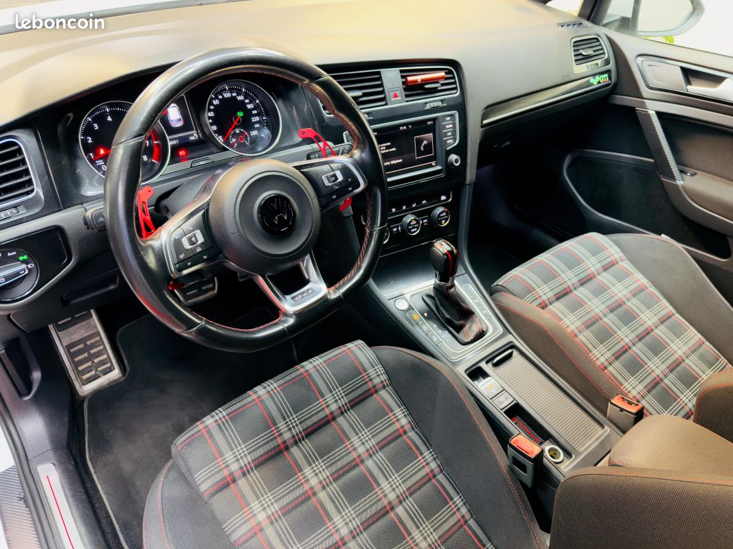 VOLKSWAGEN Golf VII 7 GTI Performance 230 DSG – Origine France – Carnet complet – 3 ième main (image 13)