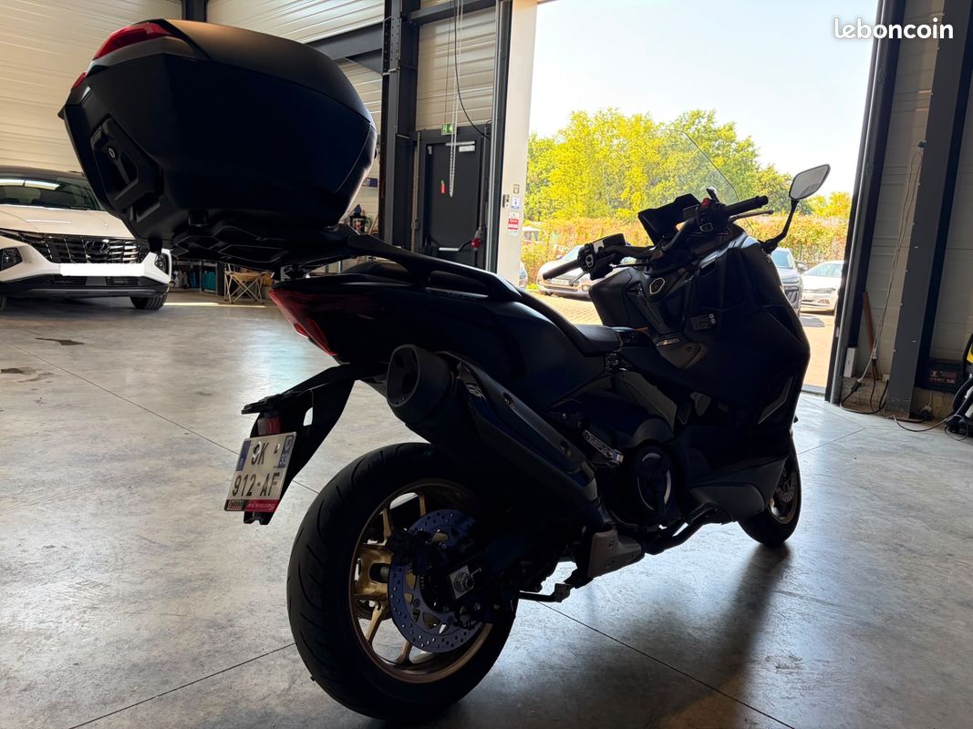 YAMAHA TMAX 560 - Techmax - 2022 - 5 000 km - Faible kilométrage (image 3)