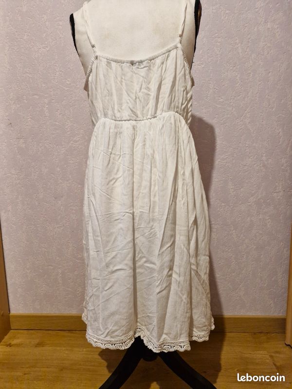 Robe Femme ASTUCES Taille 42 - Occasion En Très Bon état, Classique Et Pratique
