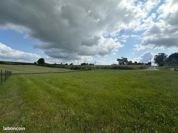 Terrain 970 m² PRIZIAC