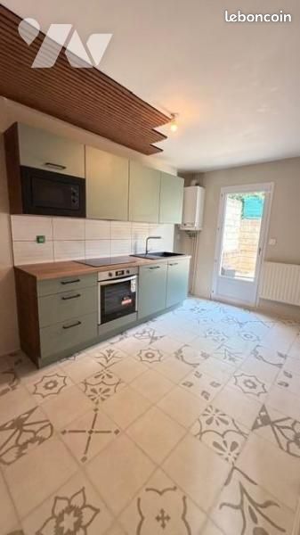Maison 6 pièces 101 m² · à Château-Gontier-sur-Mayenne · 101 m² · 830 €/mois