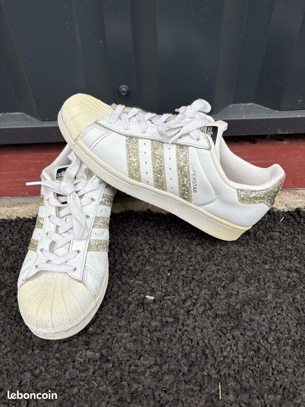 Chaussures Adidas Superstar Adidas Femme Paillette Ides De Photos Robe  Bling, Soulier Adidas, Chaussure Adidas Femme