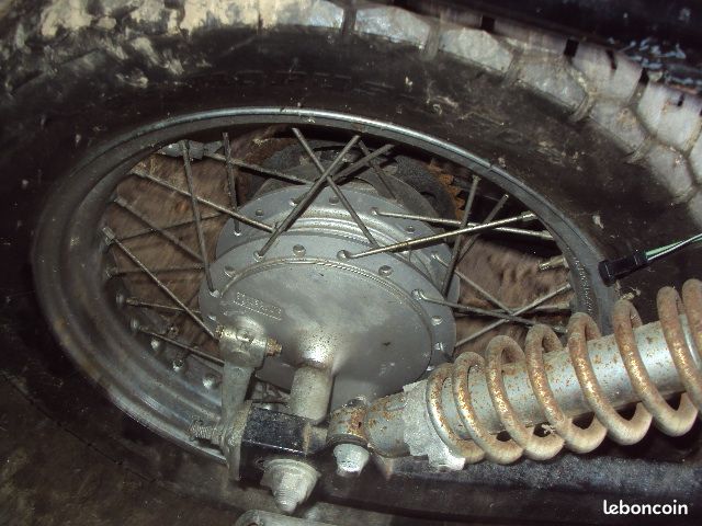 Roue arrière de 125 suzuki marauder (image 1)