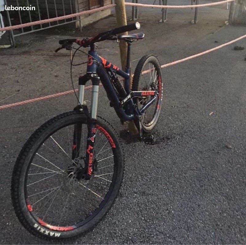 Je vends mon DH voltage fR 30 (image 1)