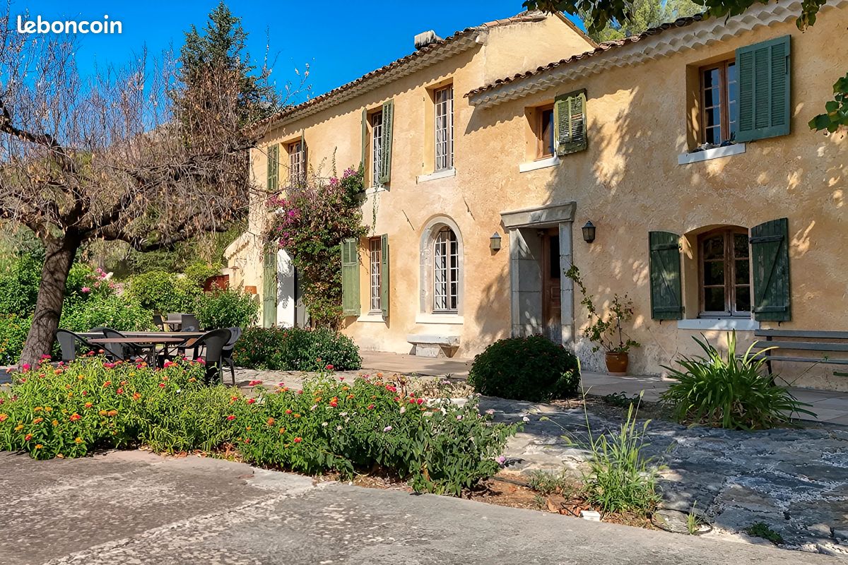 Maison 7 pièces 200 m² · à Toulon · 200 m² · 980 000 €