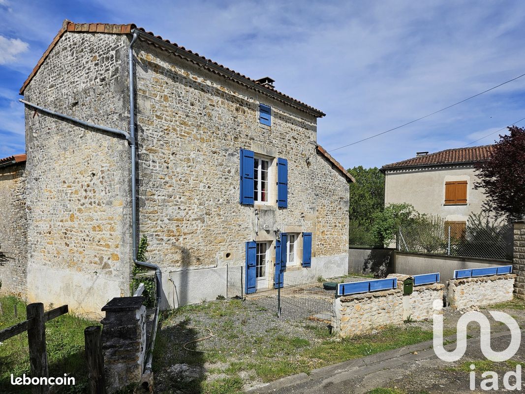 Maison 4 pièces 100 m² - Valence 16460 (image principale 0)