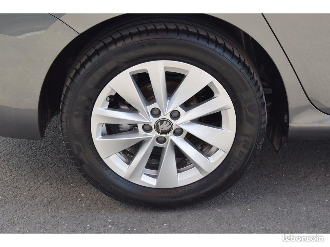 SKODA SCALA 1.0 TSI Evo 2 116 ch DSG7 Selection (image 40)