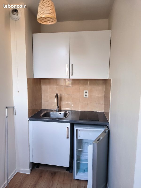 Studio 27 m² + parking - Limoges 87100 Centre-Hôtel de Ville Emailleurs (image 3)