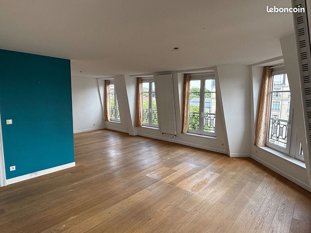 Appartement 7 pièces 159 m² · à La Madeleine · 159 m² · 580 000 €