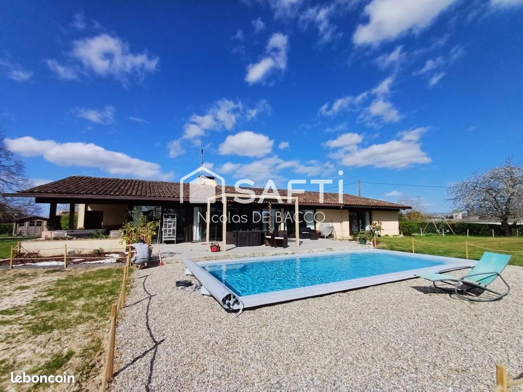 Maison 7 pièces 182 m² · à Damazan · 182 m² · 294 000 €