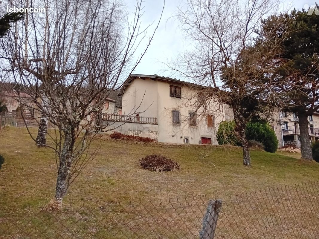 Maison 5 pièces 110 m² · à La Chamba · 110 m² · 75 000 €
