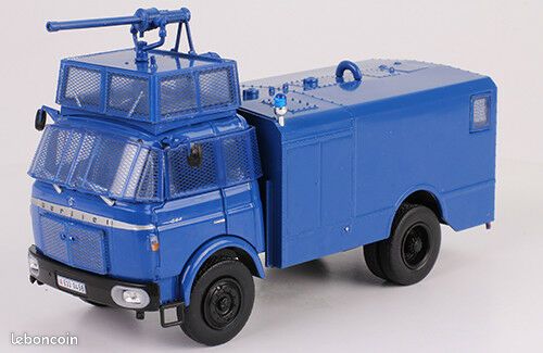 BERLIET GAK 5R avitailleur gendarmerie camion - 1/43 - Hachette EUR 15