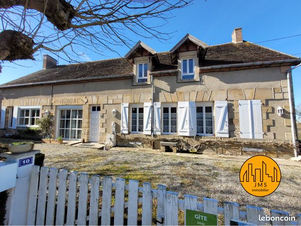 Maison 11 pièces 275 m²
