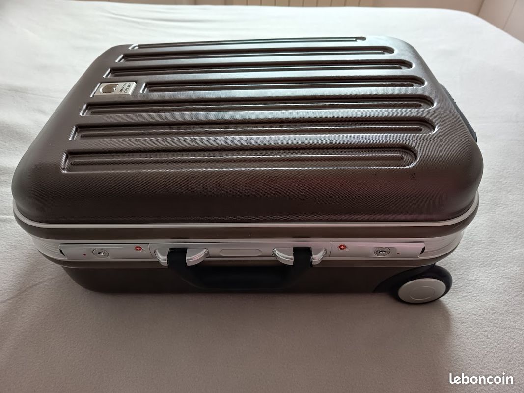 Valise rigide DELSEY grand format - Accessoires & Bagagerie